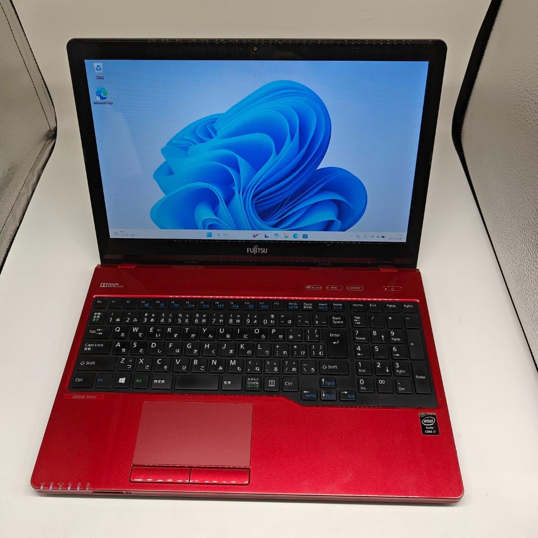 【富士通】AH53 高速i7 SSD256GB 8GB レッド ノートPC