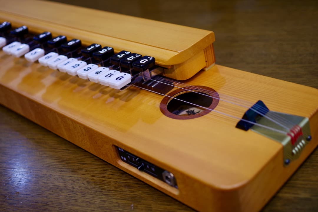 スズキ 高級電気大正琴「弁慶」（極上美品）