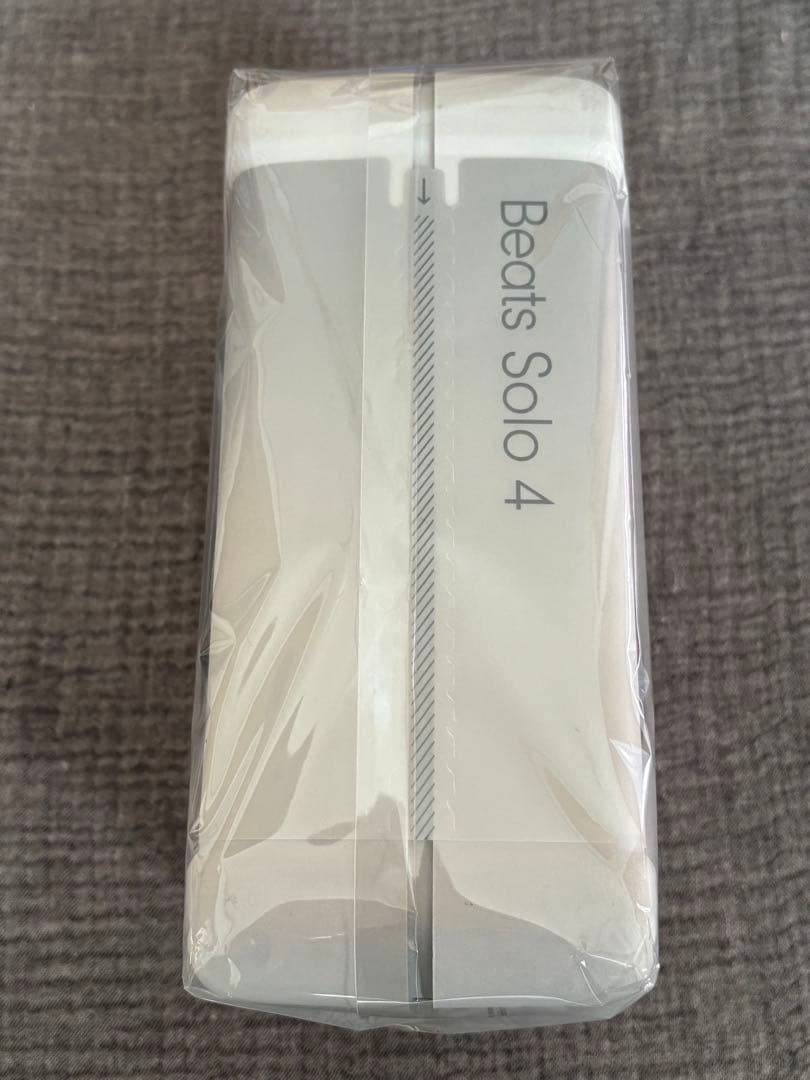 【新品未開封】beats solo4 ワイヤレスヘッドホン　ブラック