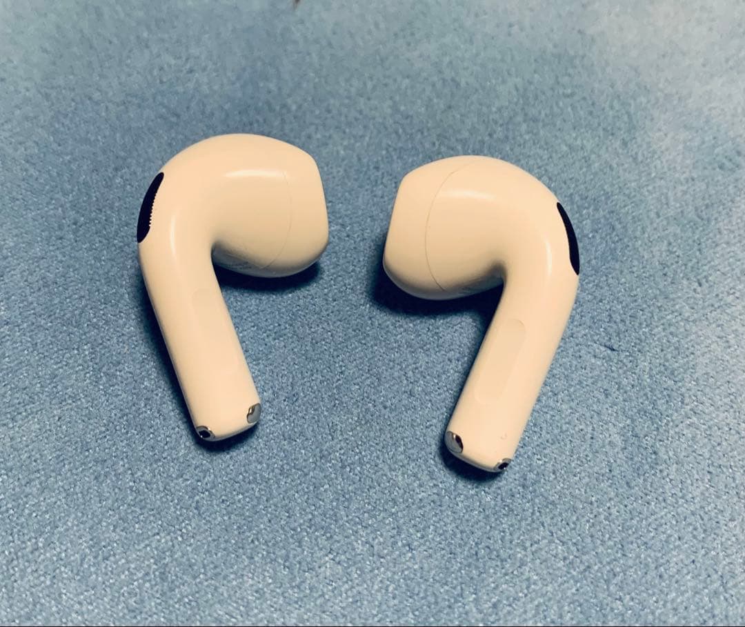 AirPods 4 (ANC) 本体 ESRケース付き おまけ付き