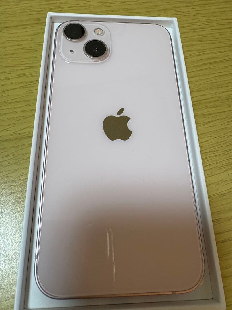 Apple iPhone 13 ピンク