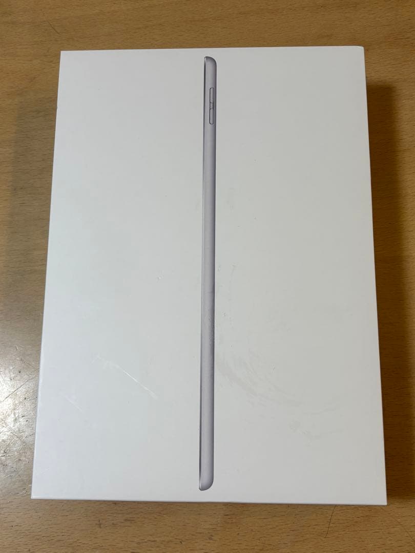 iPad (第8世代) 128GB Wi-Fi シルバー　A2270 画面割れ