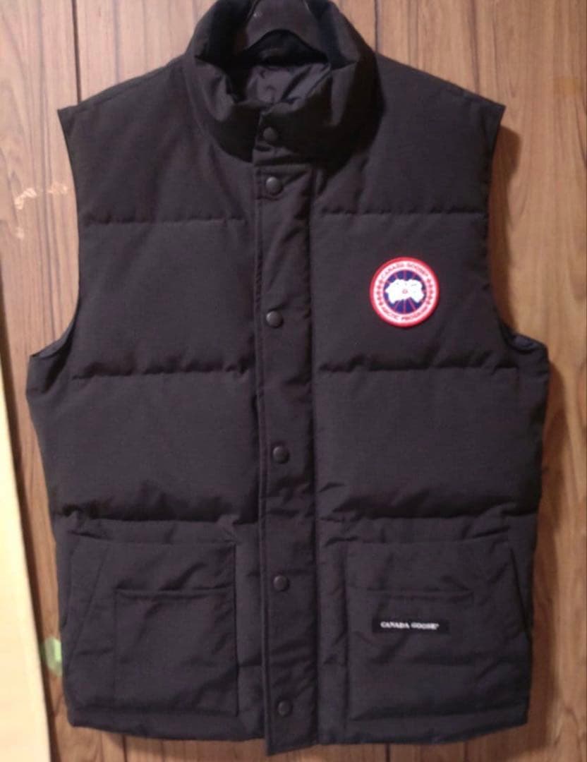 カナダグース ダウンベスト S