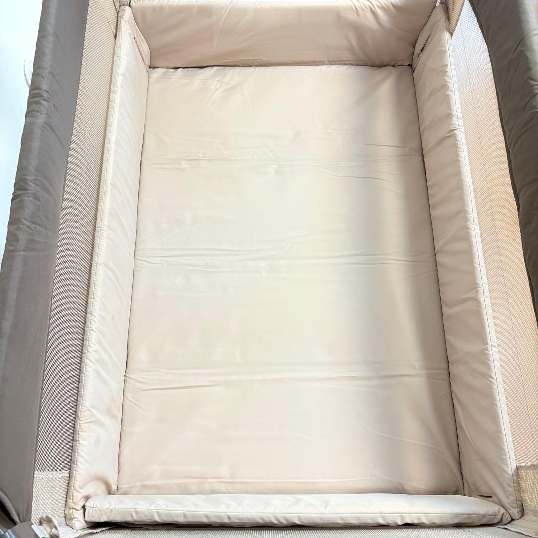 【動作良好・匿名配送】アップリカ ココネルエアー ベビーベッド ココア