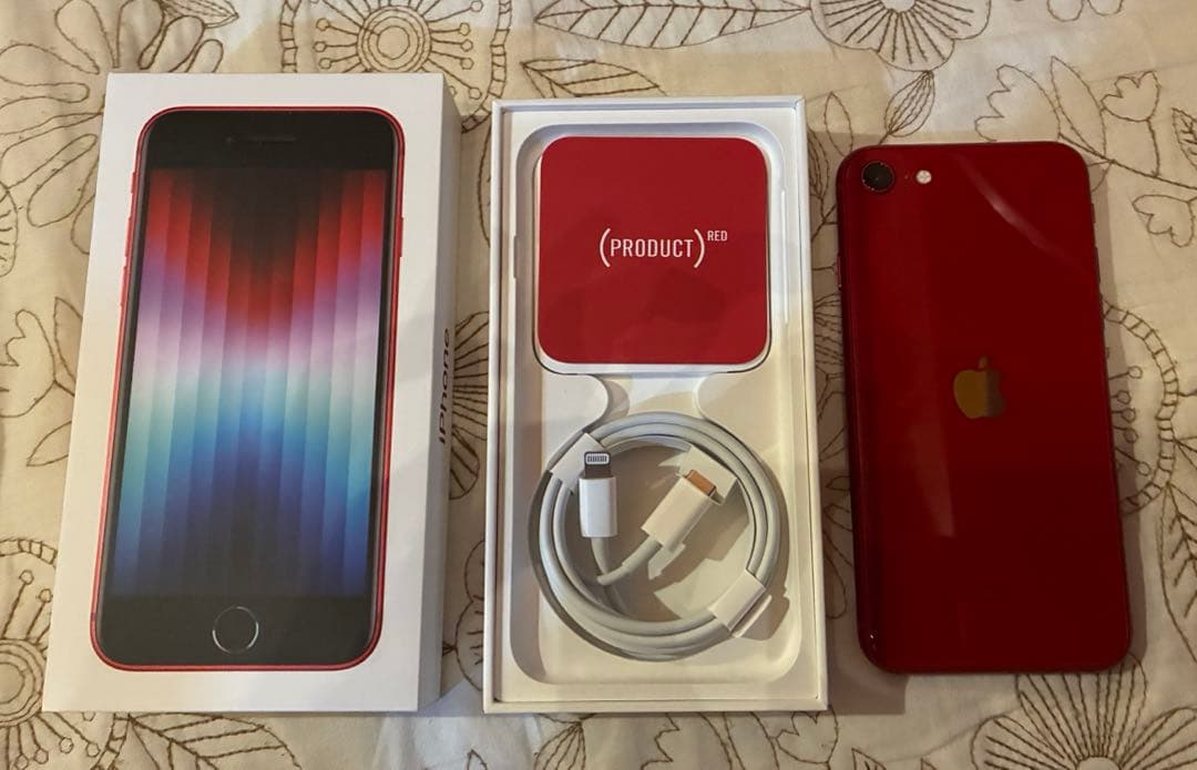 iPhoneSE 第3世代 本体 レッド 64GB SIMフリー