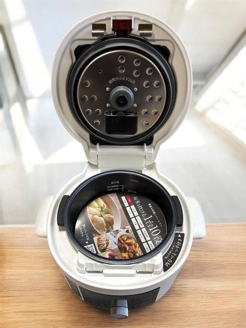 新品箱付き タイガー 電気圧力鍋 COK-A220WM　ホワイト