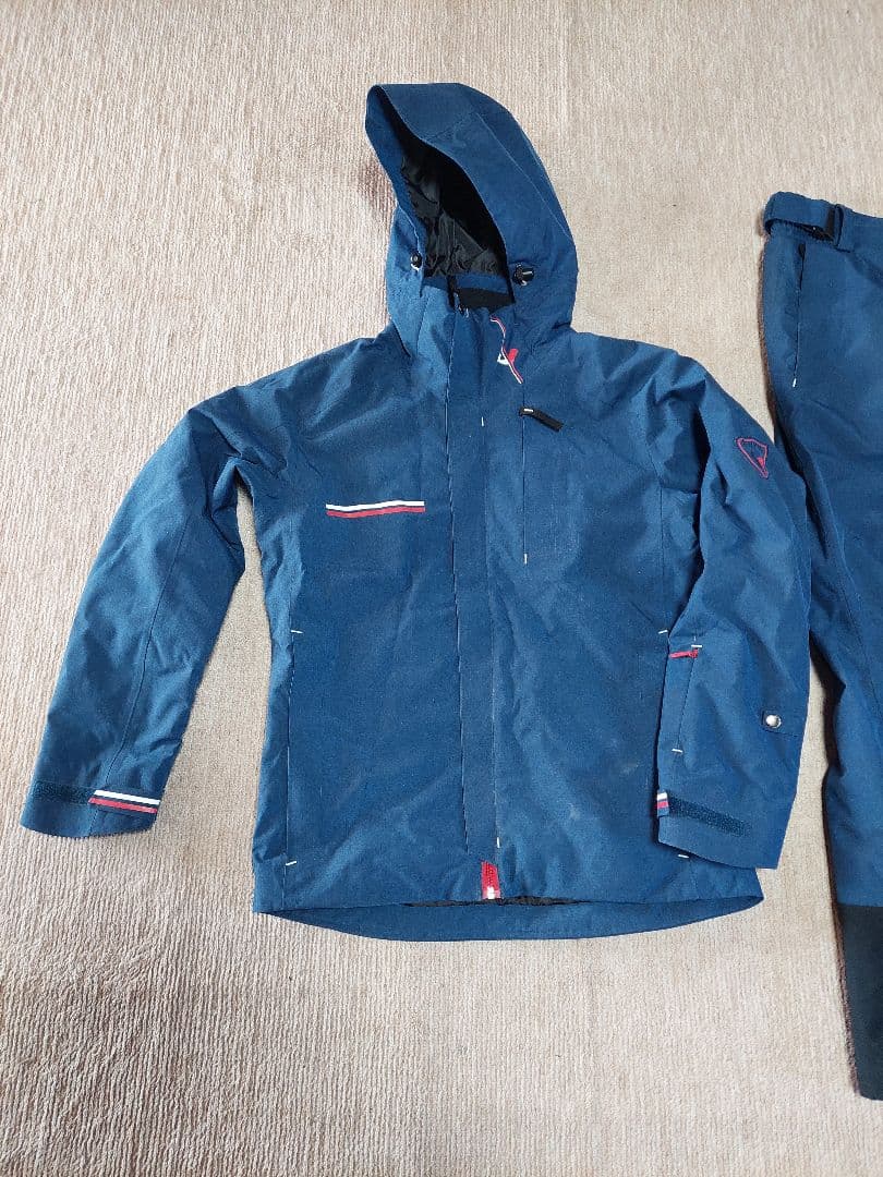 本日限定値下げロシニョール スキーウェアセット OOLサイズ