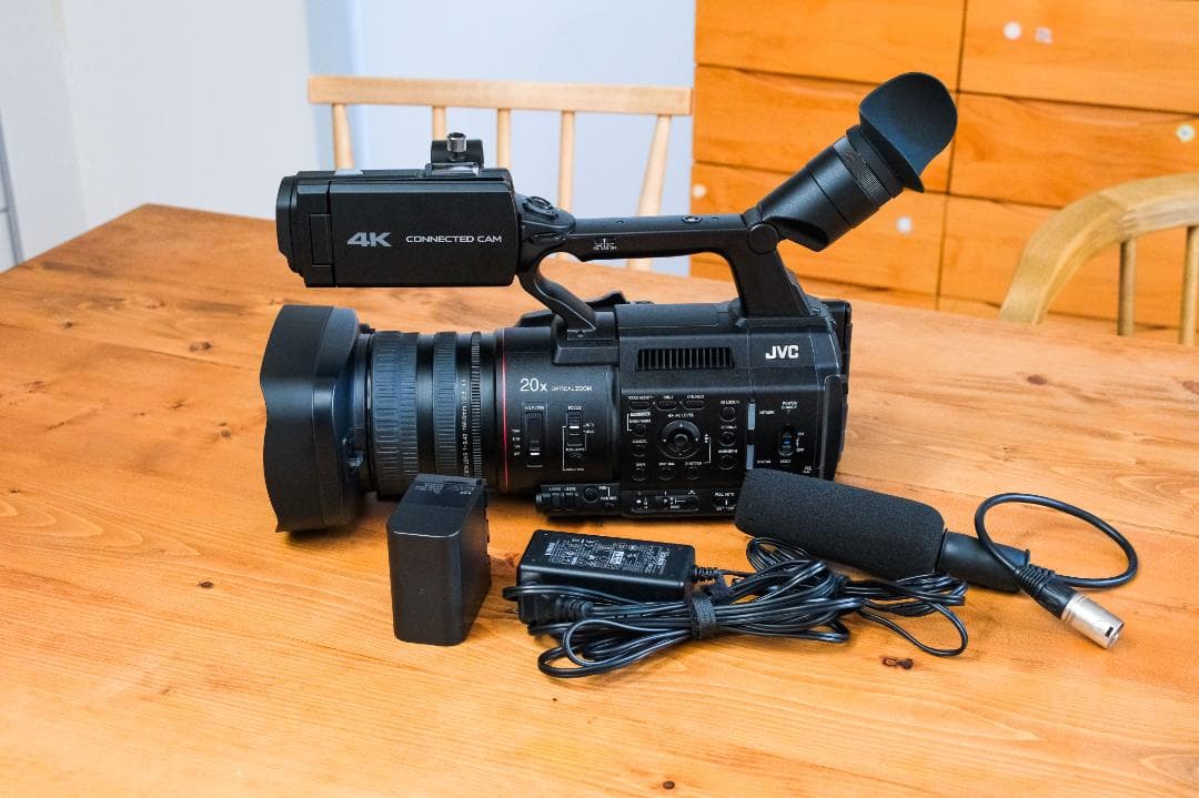 JVC 4Kビデオカメラ HC500 美品
