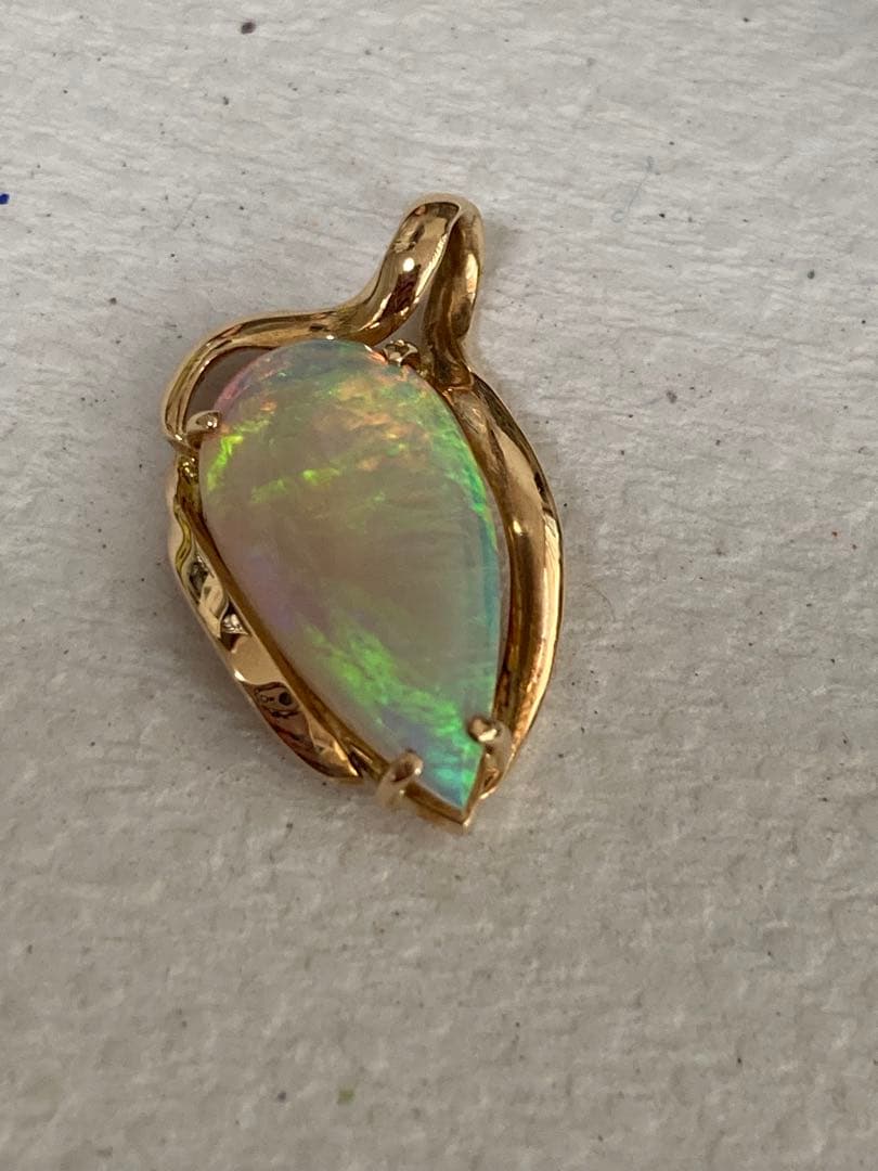 M*i様 k14 オパール　ネックレストップ