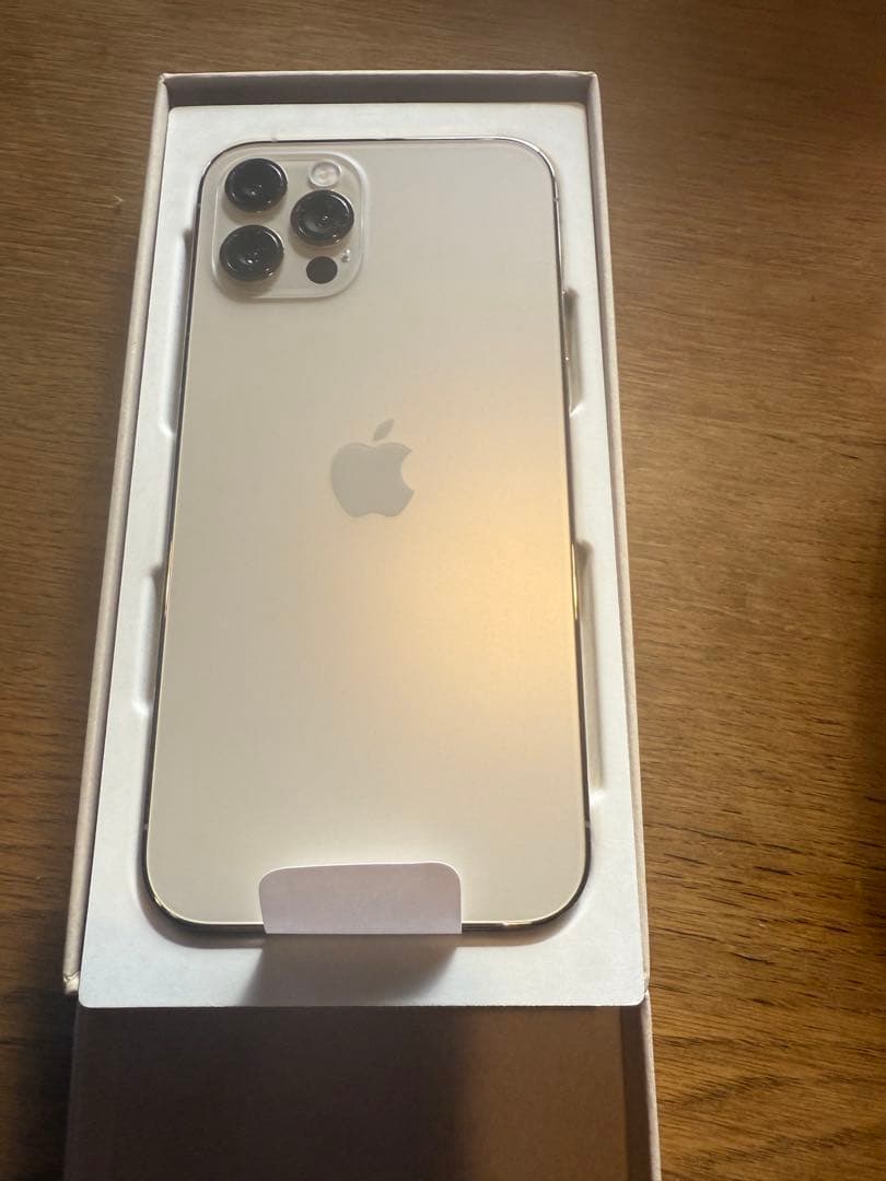 雪*様 Apple iPhone 12 Pro ゴールド 本体　256G アップ