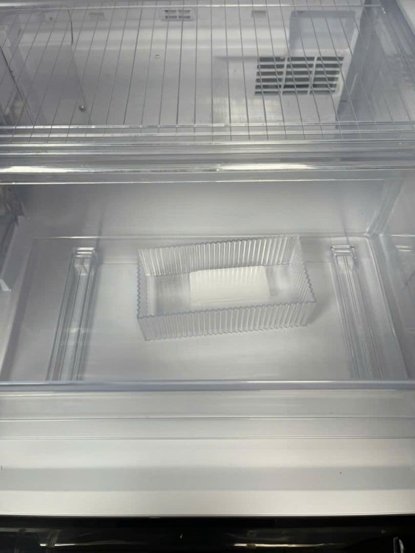 配送無料 美品 SHARP 冷蔵庫SJ-GW35G-R　2021年製