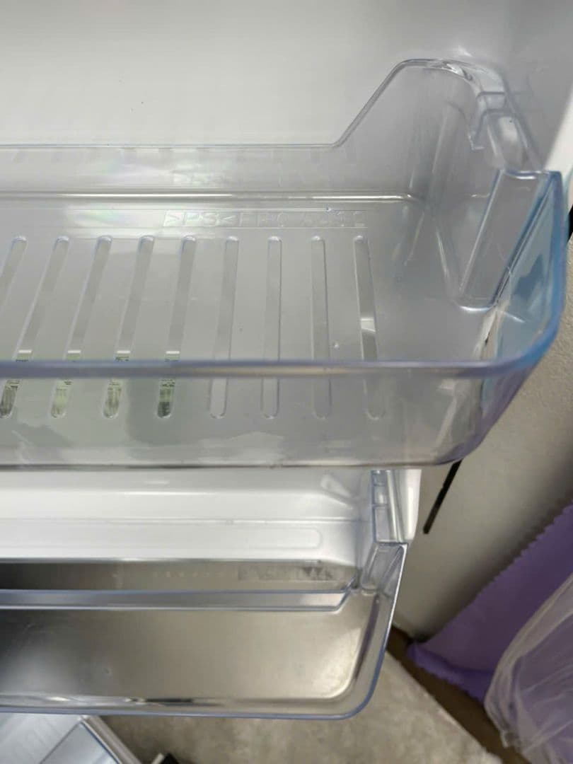 配送無料 美品 SHARP 冷蔵庫SJ-GW35G-R　2021年製