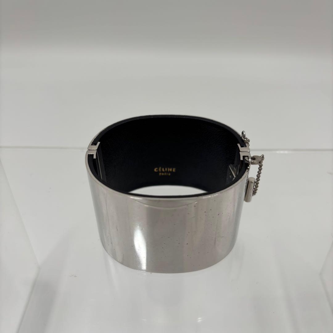 セリーヌ マンシェット レザー ワイド ブレスレット シルバー M