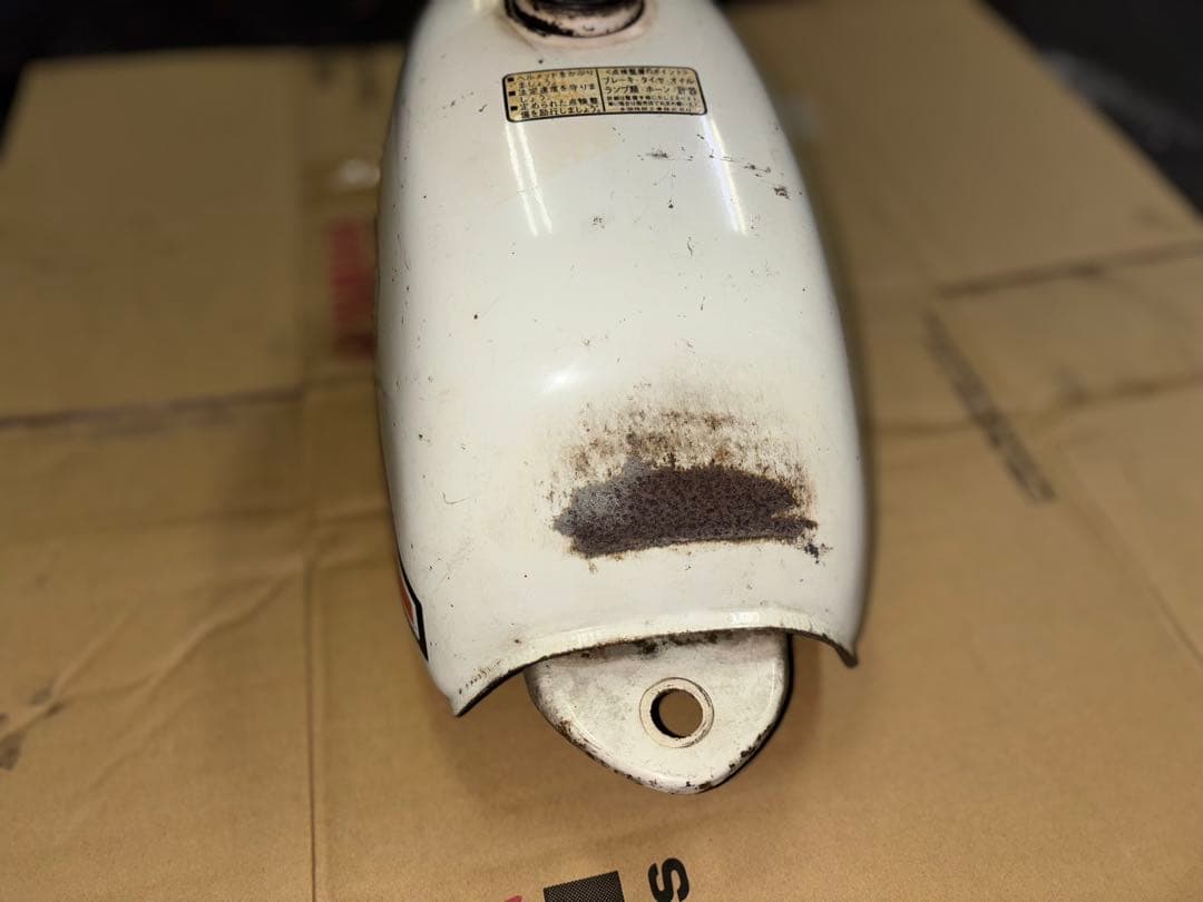 HONDA モンキー　Z50J 4L 錆、凹みあり