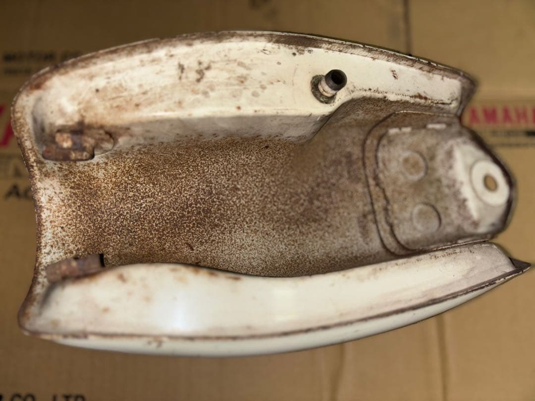 HONDA モンキー　Z50J 4L 錆、凹みあり