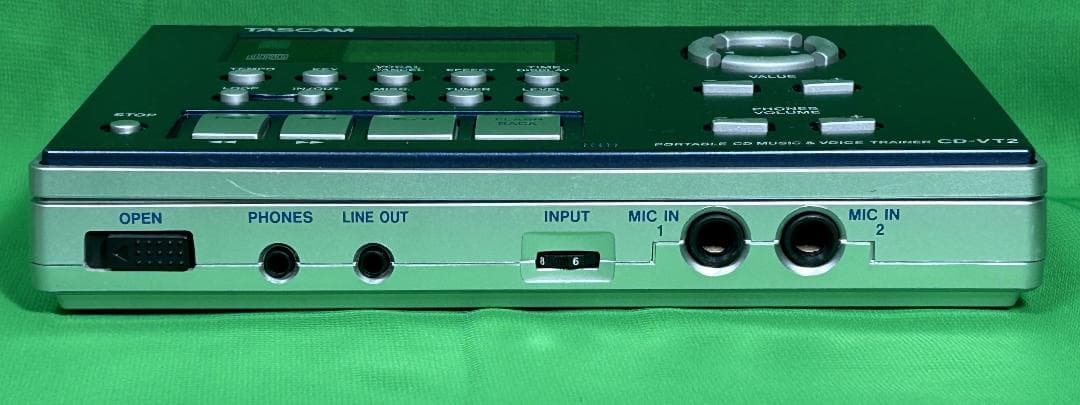 ★中古動作確認済 TASCAM CD-VT2 ボーカルトレーナー　アダプター付属