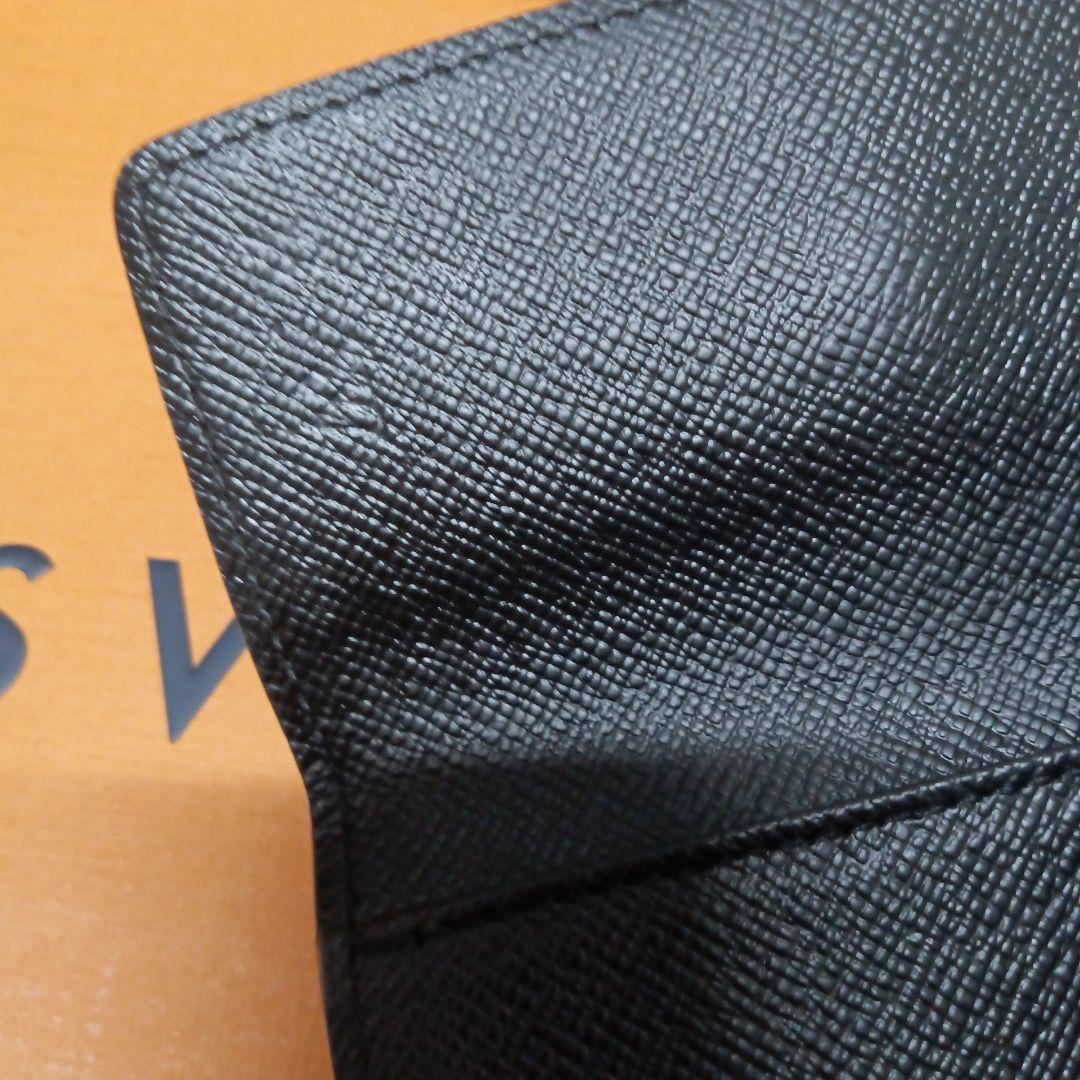 ルイ・ヴィトン。美品ダミエグラフィット、ミルテックレ6連キーケース