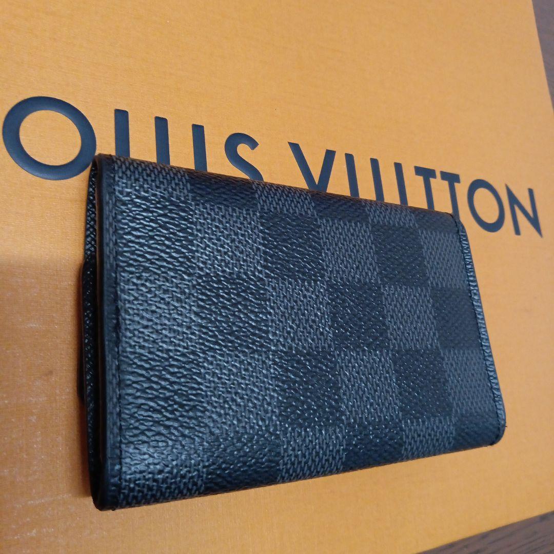 ルイ・ヴィトン。美品ダミエグラフィット、ミルテックレ6連キーケース