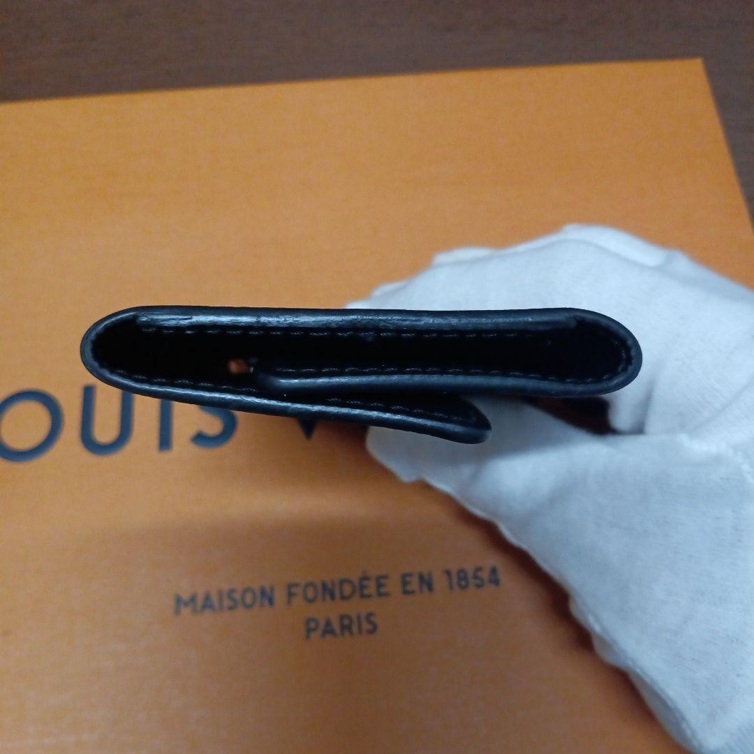 ルイ・ヴィトン。美品ダミエグラフィット、ミルテックレ6連キーケース