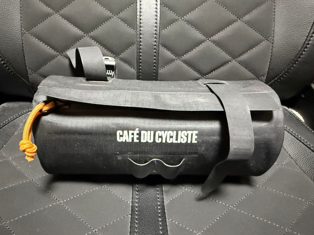 Café du Cycliste カフェドシクリステ　フロントバック