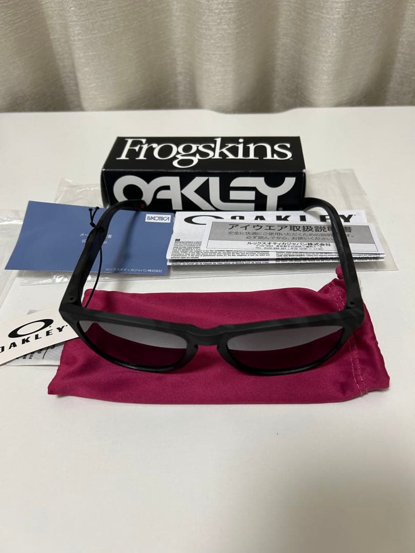 Oakley Frogskins サングラス