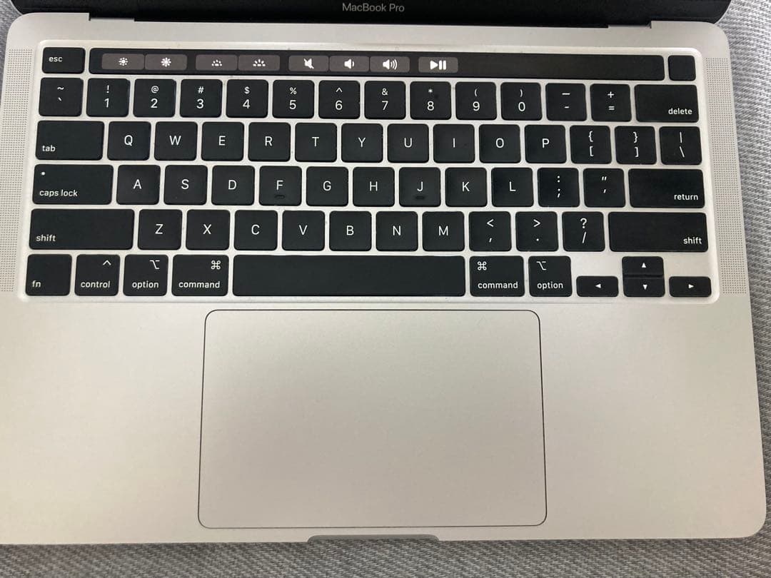 MacBook Pro 13インチ2020年モデル i5/16GB/512GB