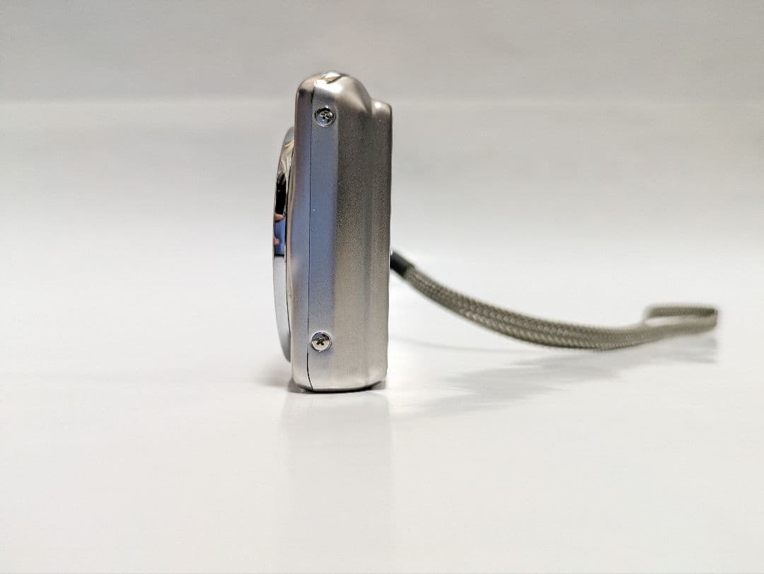 【美品】CASIO EXILIM EX-Z770 シルバー 動作良好