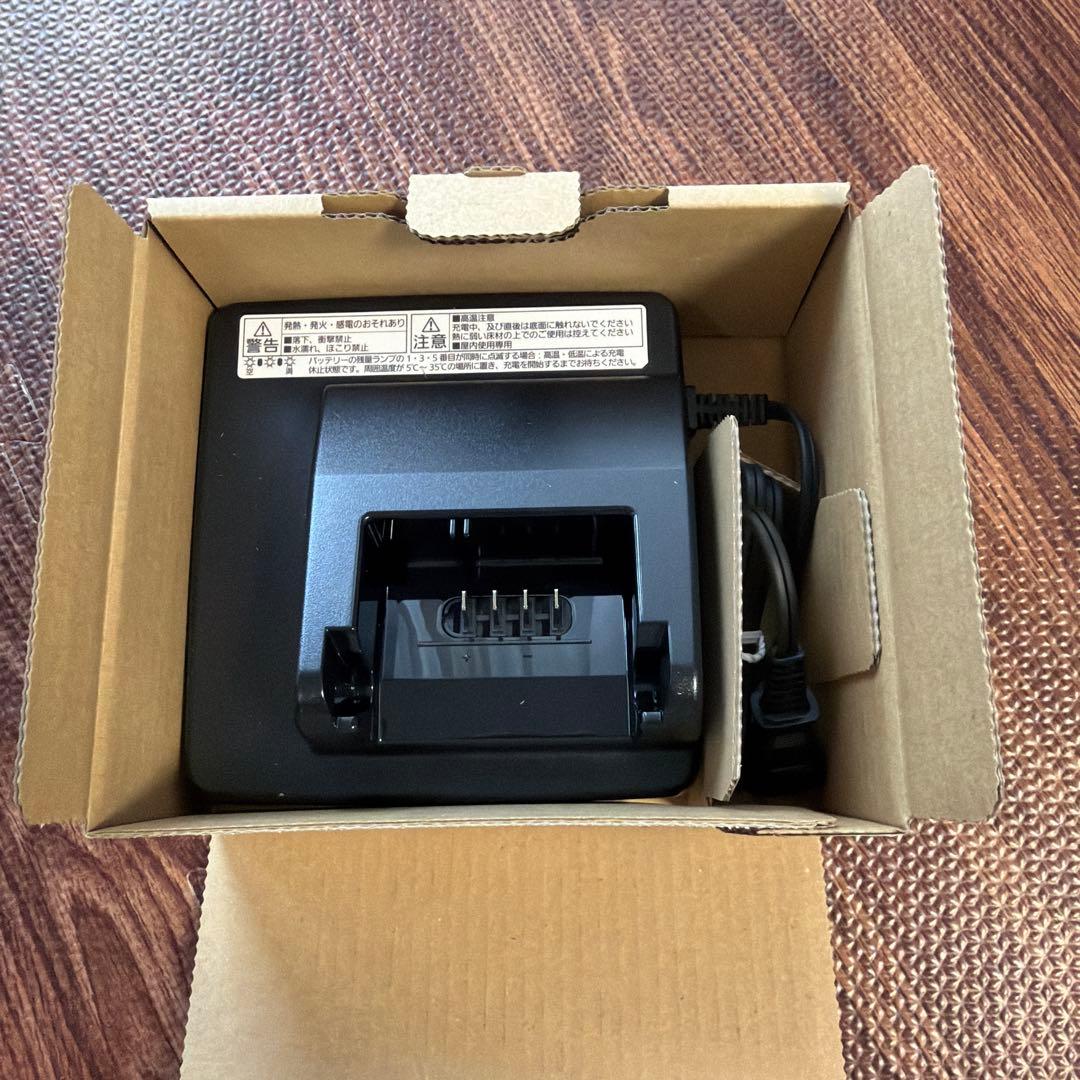 パナソニック　電動自転車　充電器