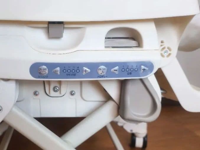 【美品】コンビ ネムリラ AUTO SWING オートスウィング Combi