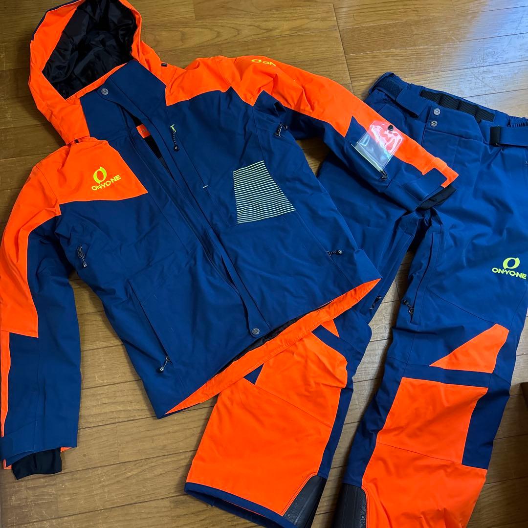 ONYONE スキーウェア24-25(2025) 上下Mサイズ