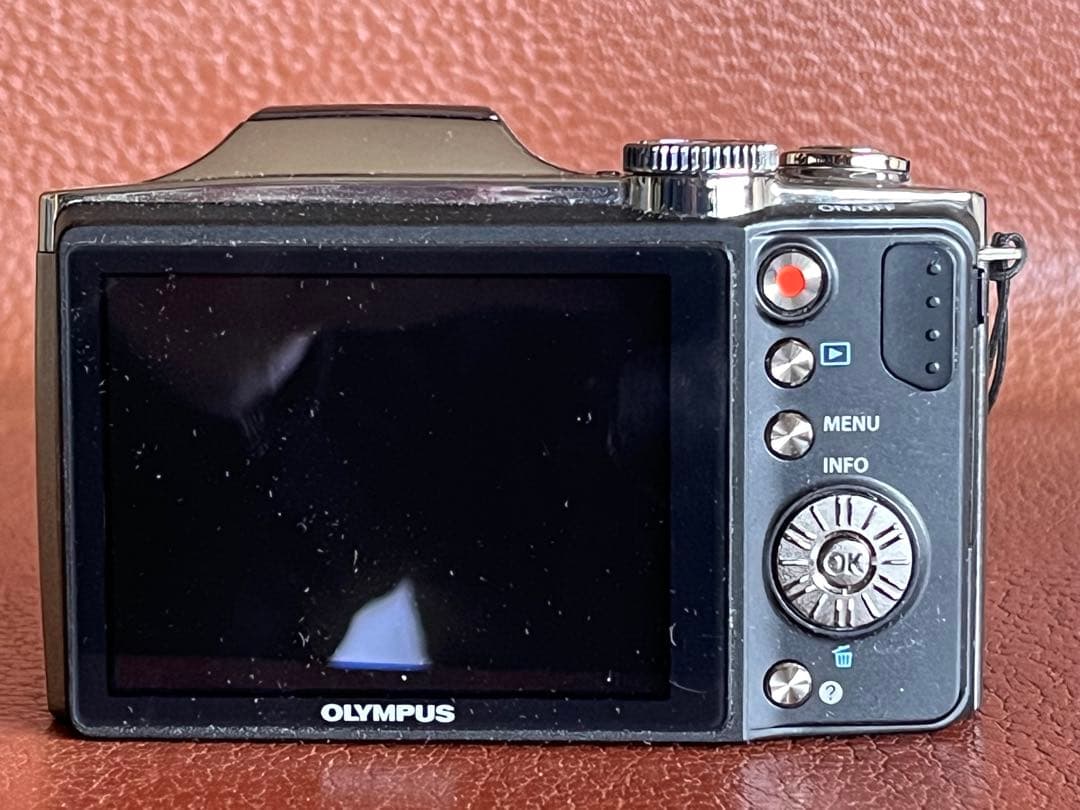 ＯＬＹＭＰＵＳ　デジタルカメラ　ＳＺ－３０ＭＲ　２４倍ズーム　オリンパス