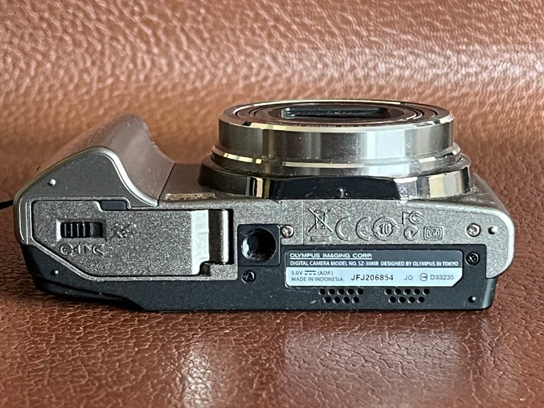 ＯＬＹＭＰＵＳ　デジタルカメラ　ＳＺ－３０ＭＲ　２４倍ズーム　オリンパス