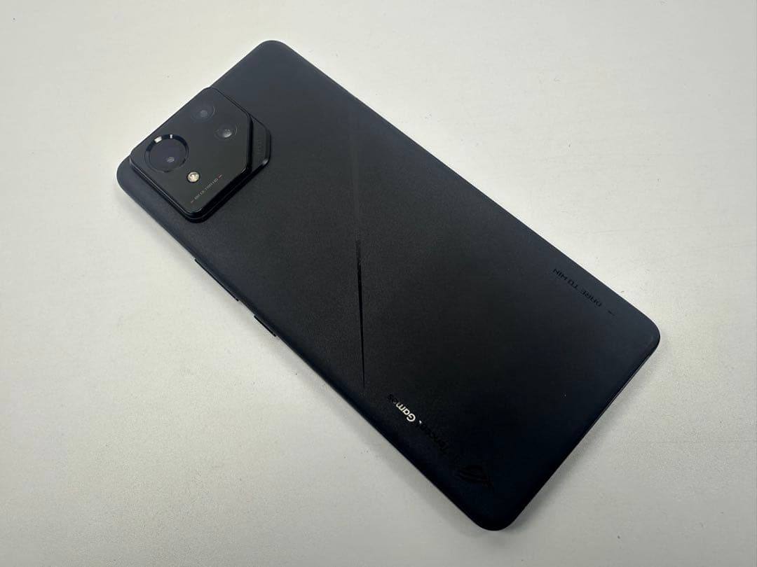 ROG phone 8 pro 512GB/16GB 中国版