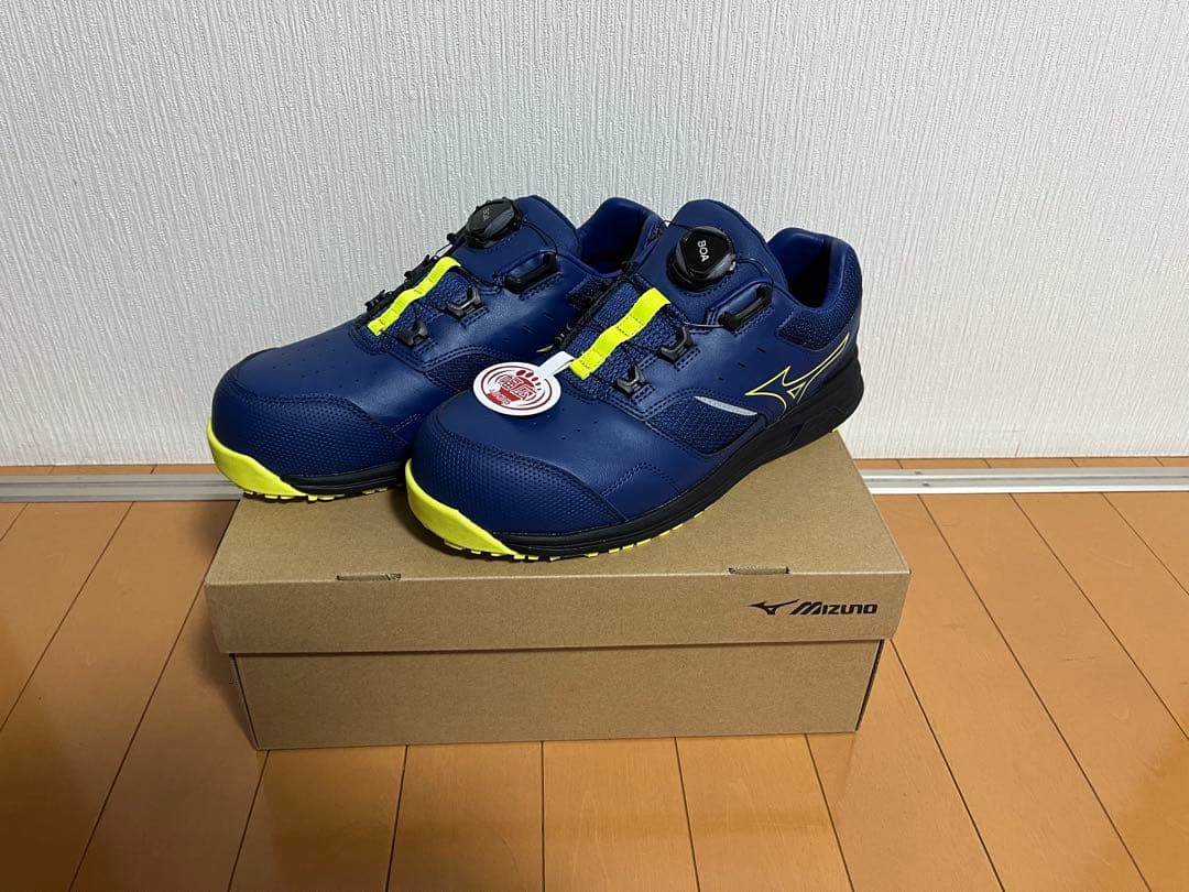 ミズノ安全靴　ワイド27.5cm 未使用品