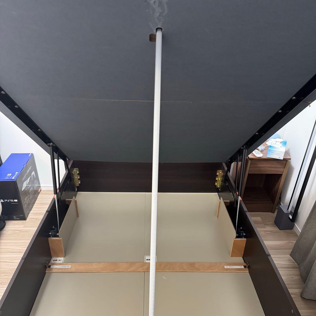 ニトリ 跳ね上げ(油圧式)収納付き ダブルベッド フレーム タテ 深型