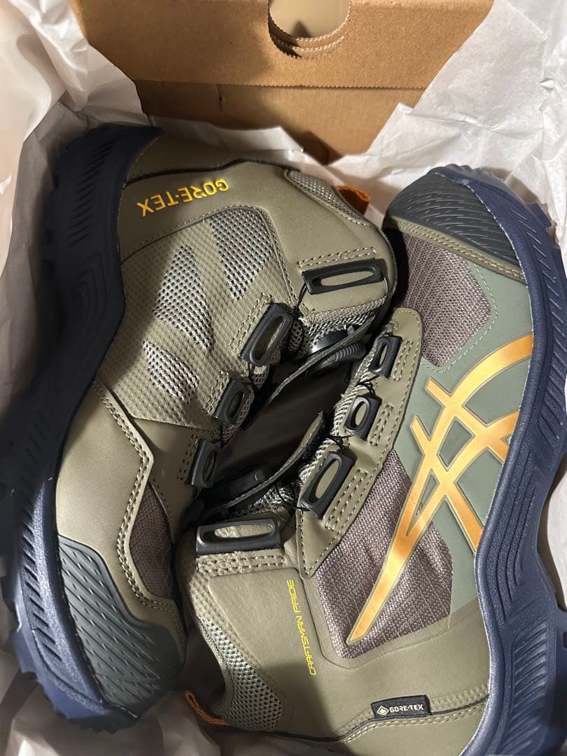 新品　アシックス安全靴ゴアテックス　23cm