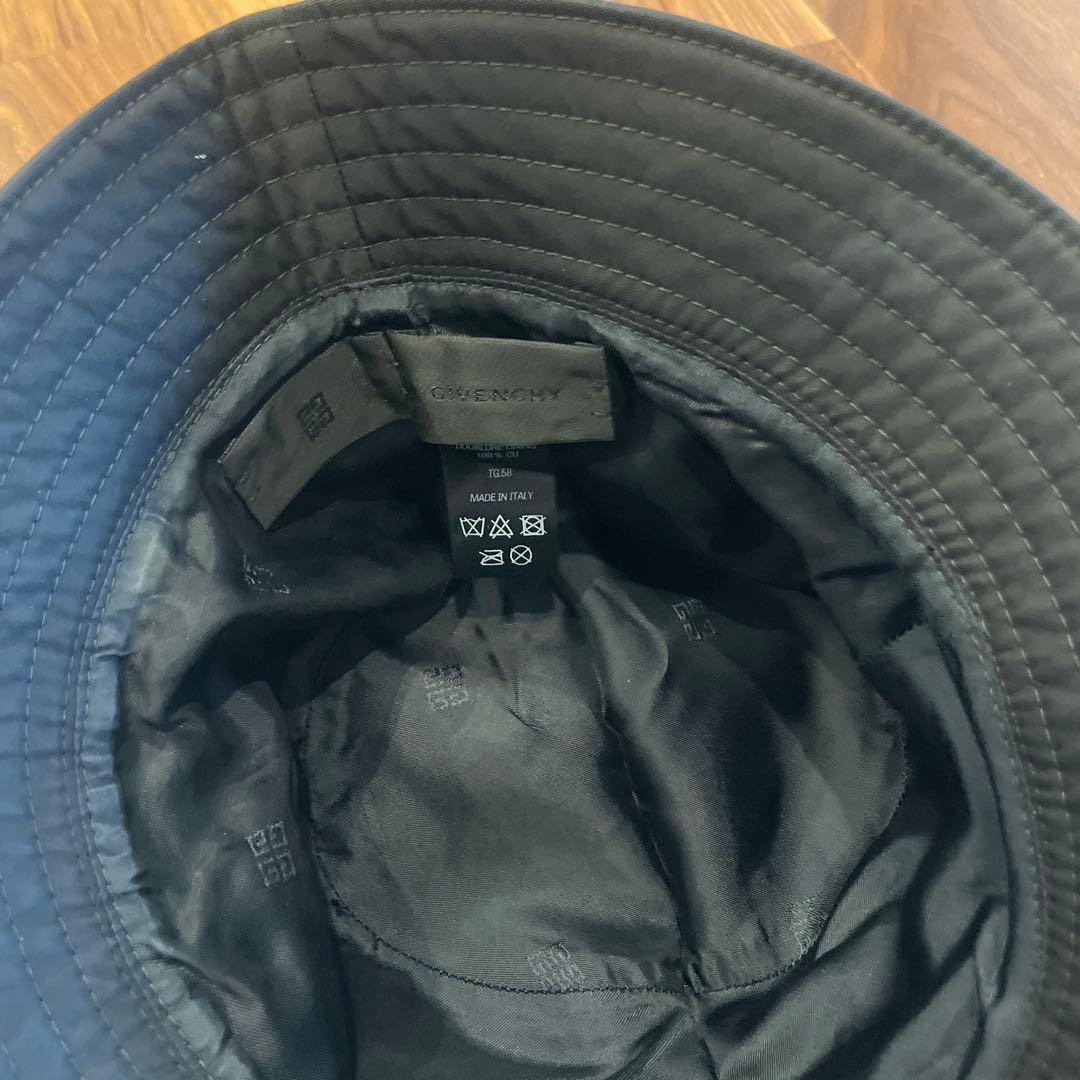 GIVENCHY ブラック バケットハット