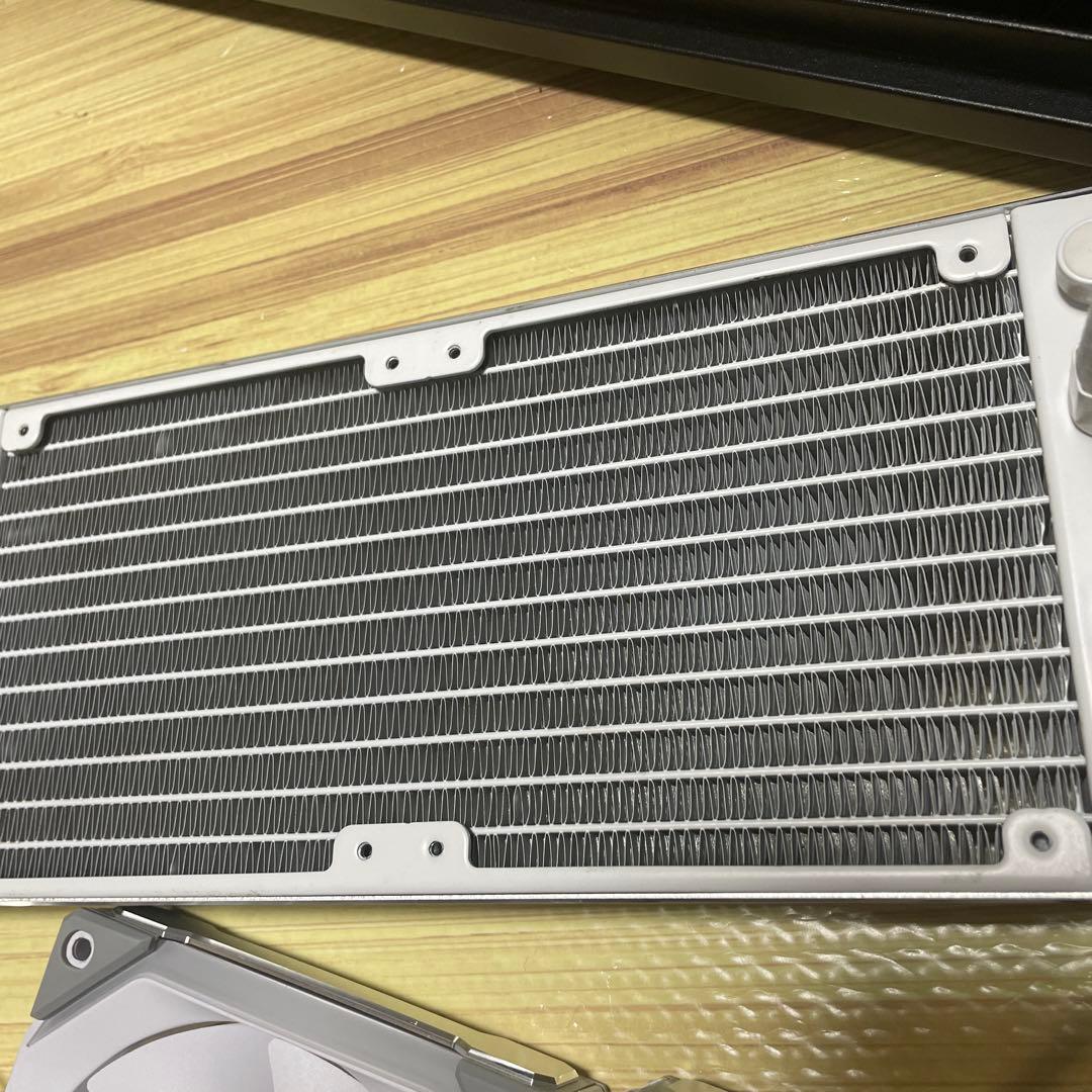 PC用ファン・クーラー Lian Li GALAHAD AIO 240 uni fan edition