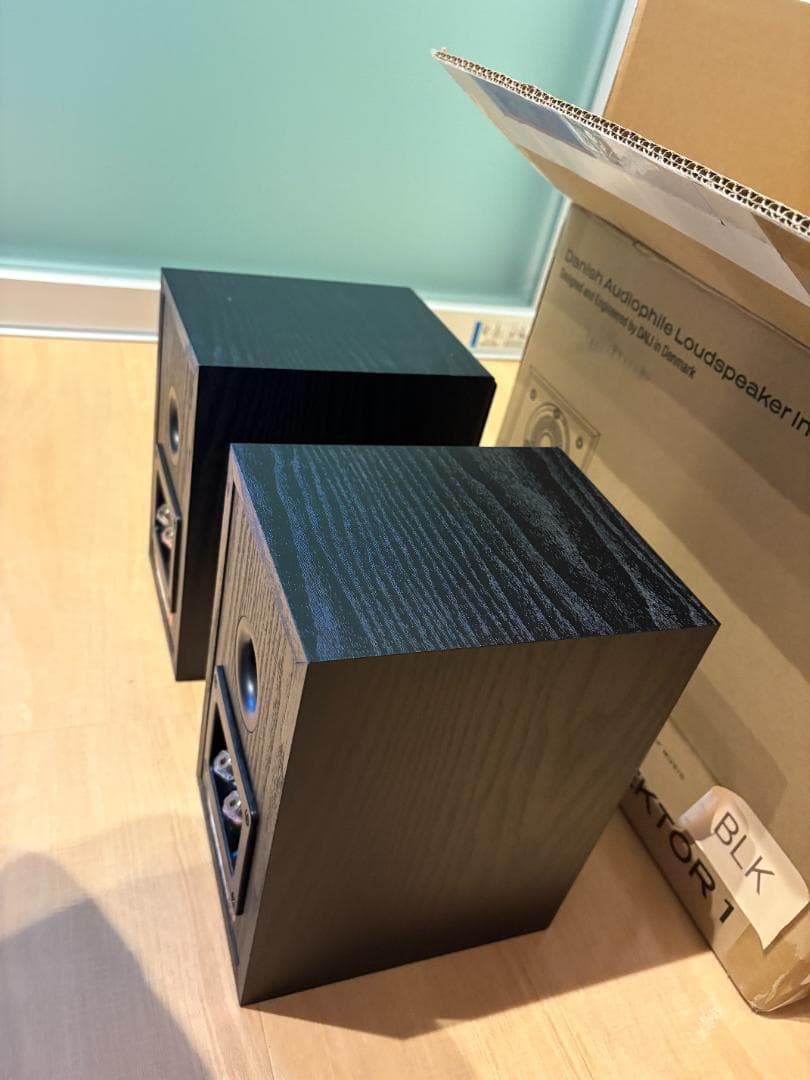 DALIスピーカー SPEKTOR１(黒)