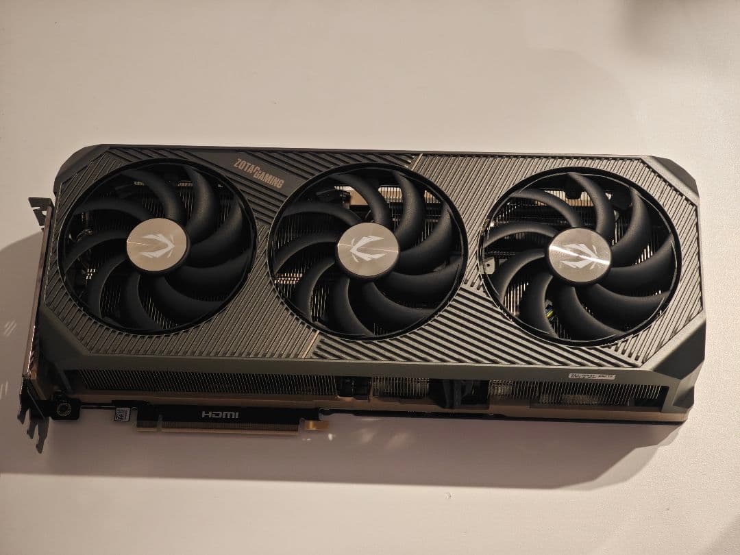 新品バルクZOTAC GAMING GeForce RTX 5090 SOLID