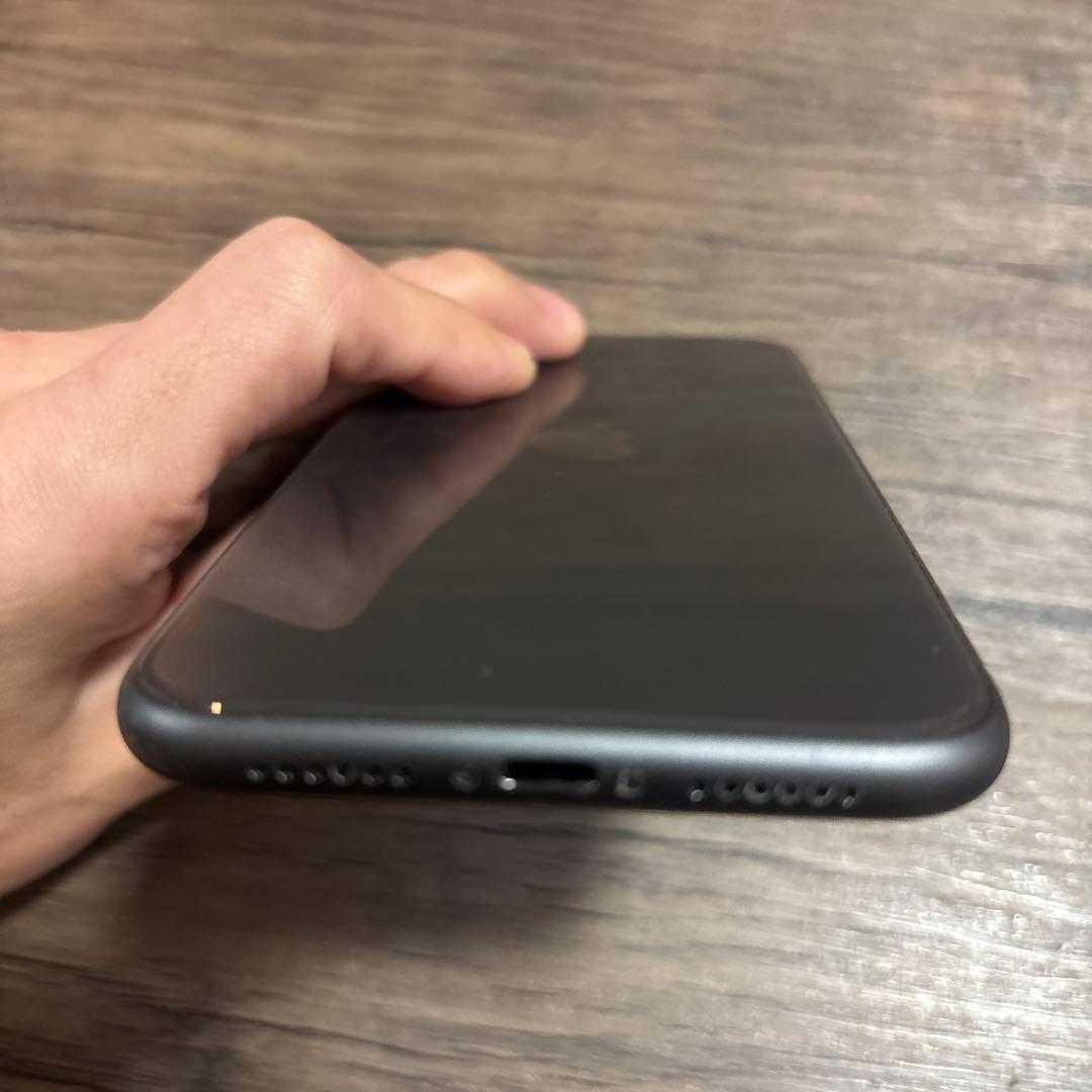 iPhone11 64GB (SIMロック解除済)