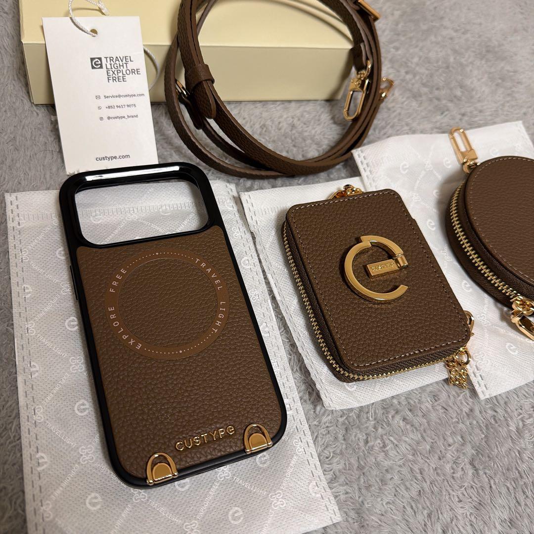 CUSTYPE iPhone17proケース　モカ