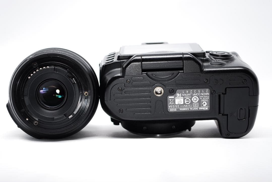 コンディション良好✨Nikon D5000✨ 手ぶれ補正レンズ付✨一眼レフ✨