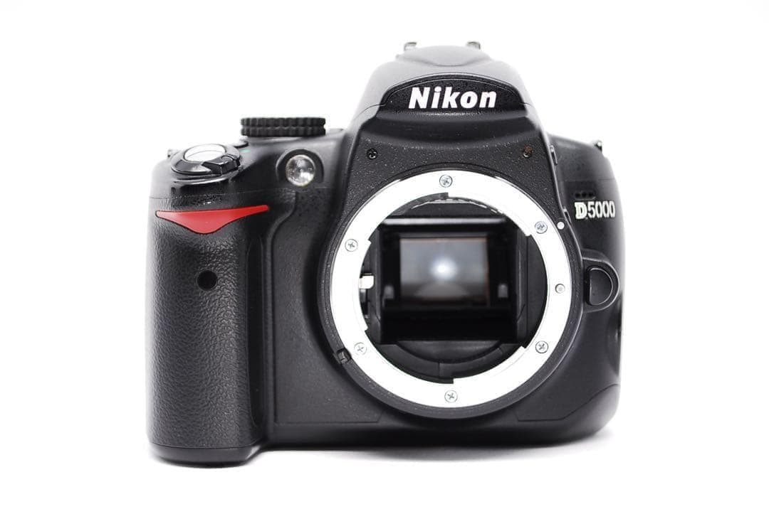 コンディション良好✨Nikon D5000✨ 手ぶれ補正レンズ付✨一眼レフ✨