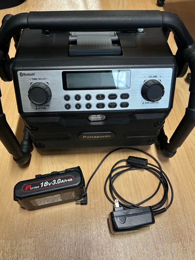 だんご　パナソニック　工事用充電ラジオ＆ワイヤレススピーカー　電池付き
