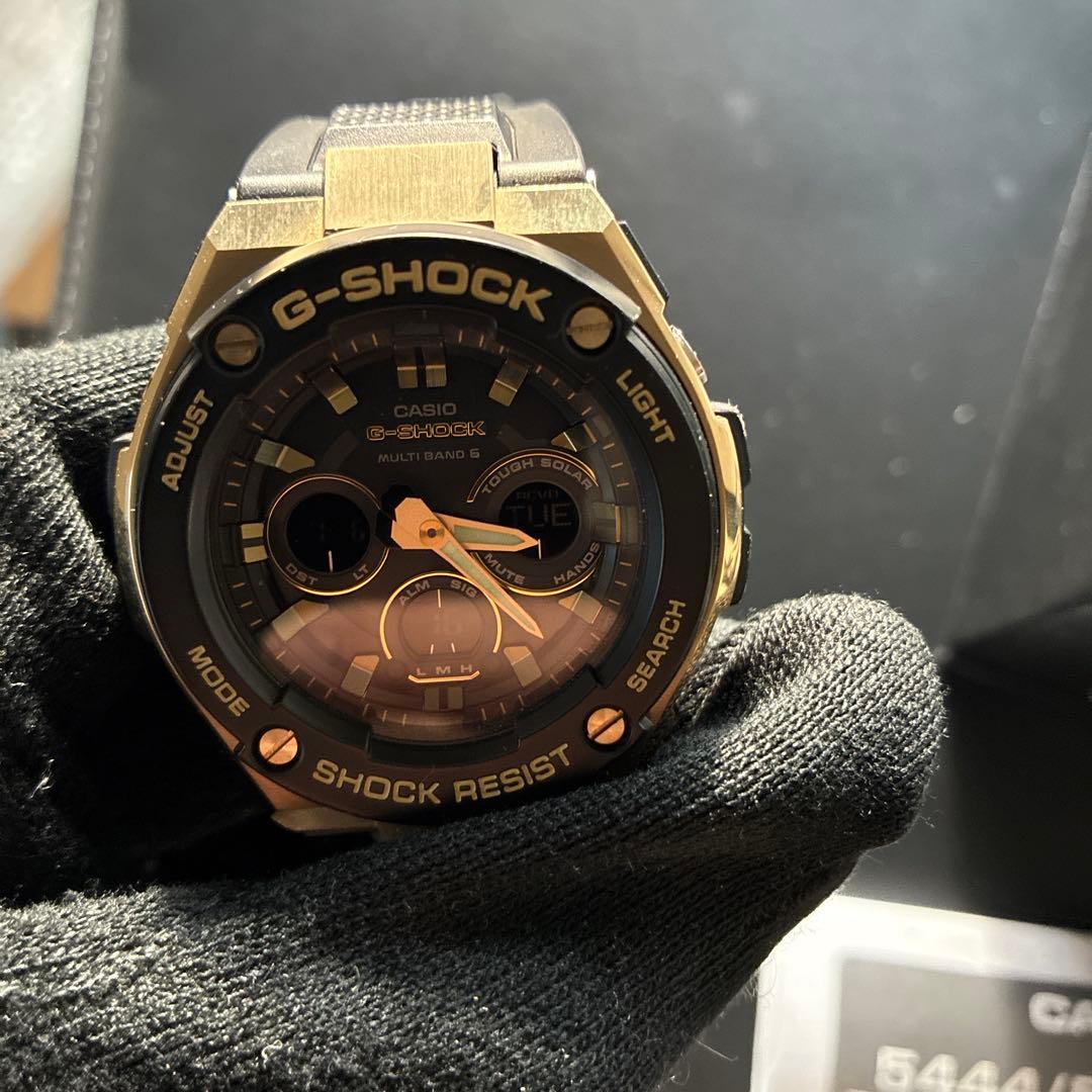 G-SHOCK 腕時計 gst-300w1A9JF ブラック/ゴールド