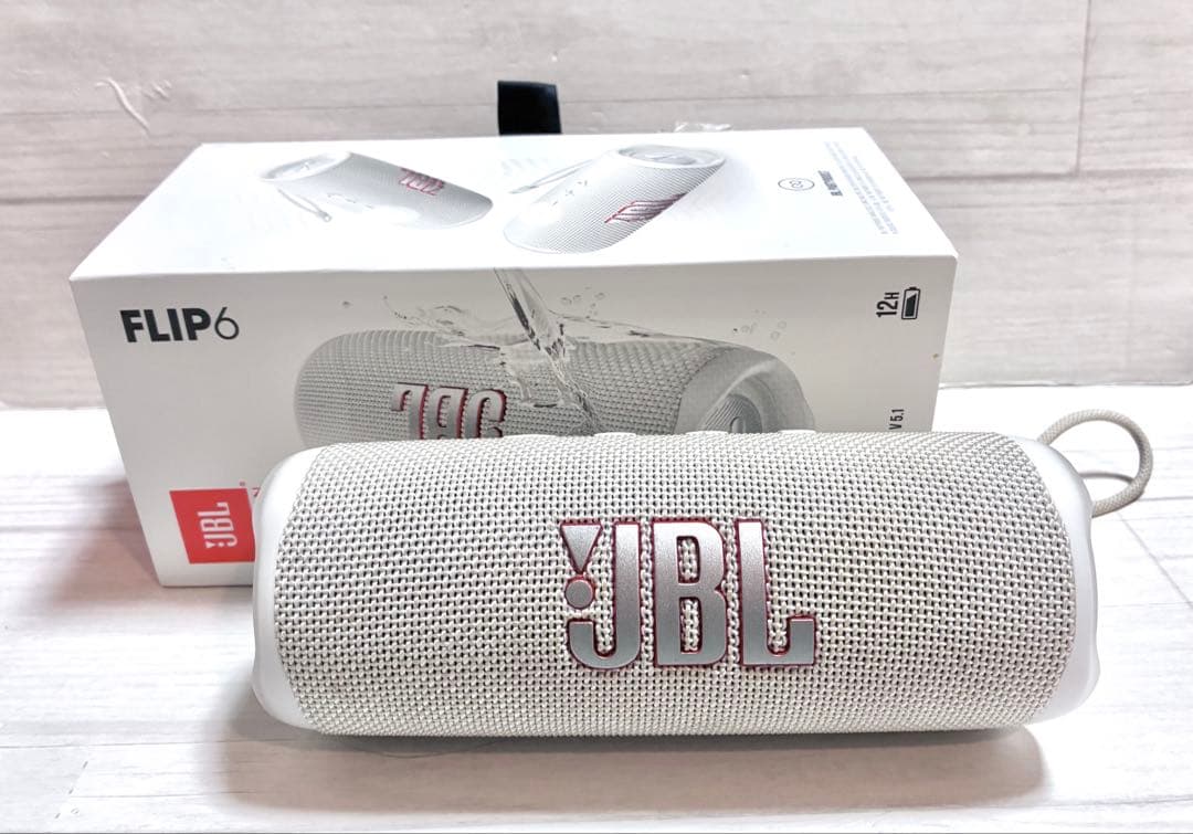 JBL FLIP6 ワイヤレススピーカー　ホワイト　白　耐水
