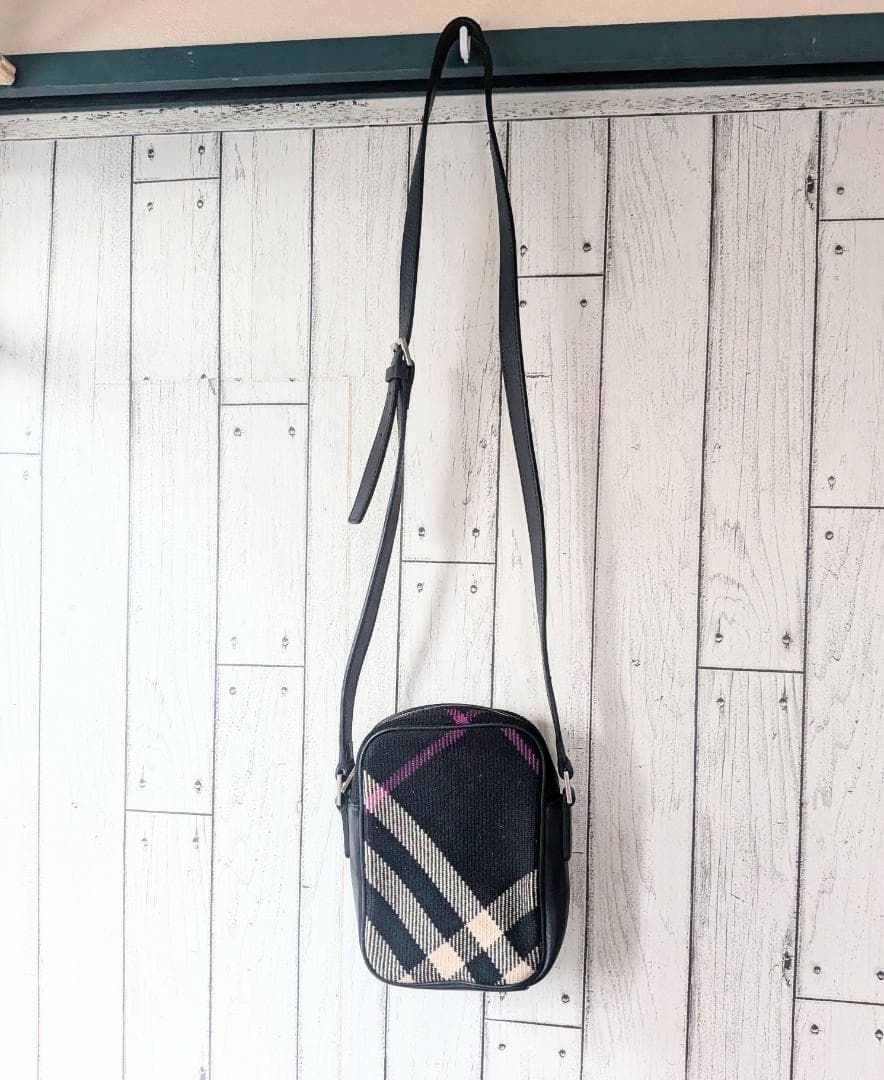 】バーバリー ノバチェック ショルダーバッグ レザーとウール