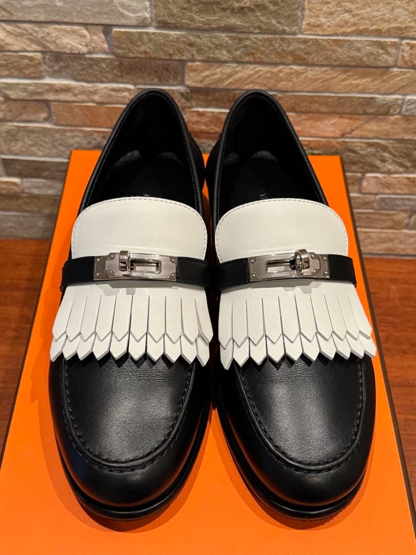 エルメス　モカシン　≪デスタン≫ 黒白　シルバー金具　37
