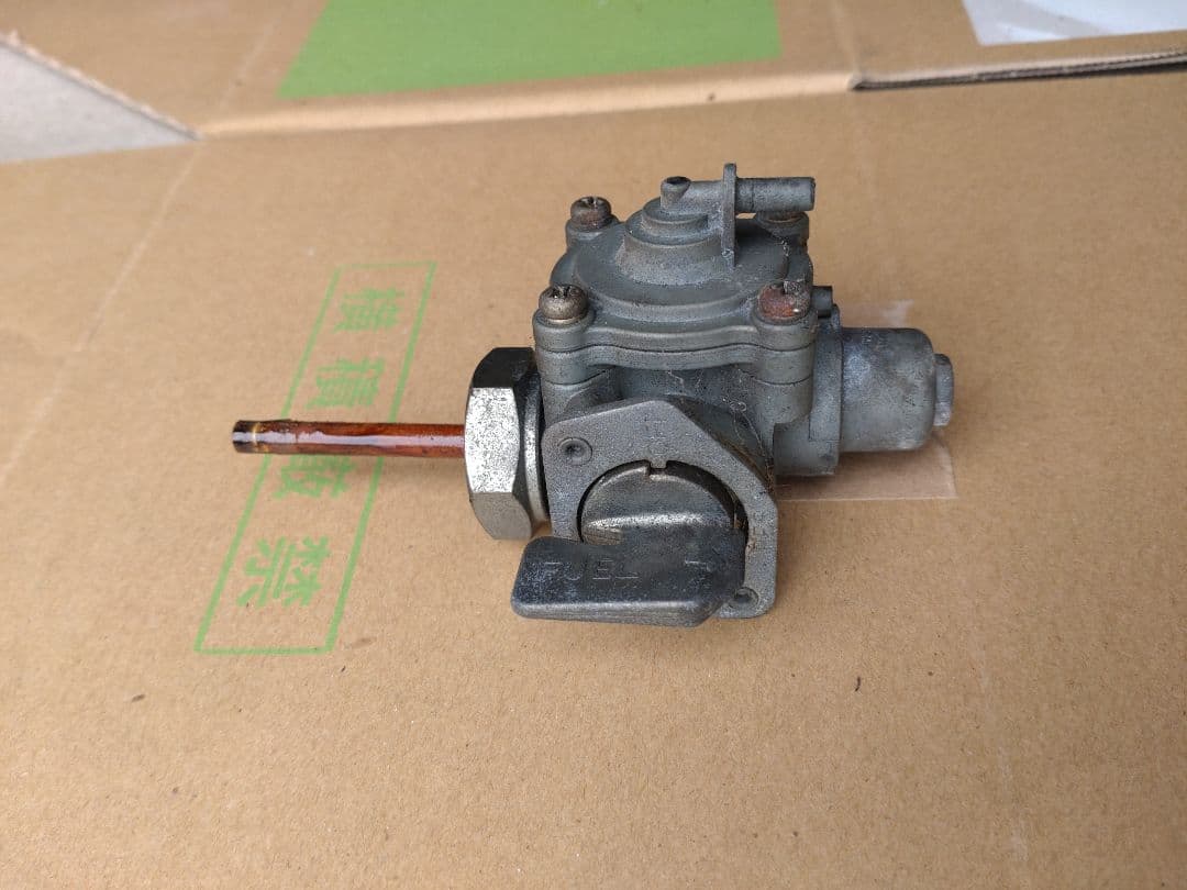 HONDA cb750 rc42 タンク